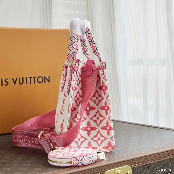 ONTHEGO PM LOUIS VUITTON 0429